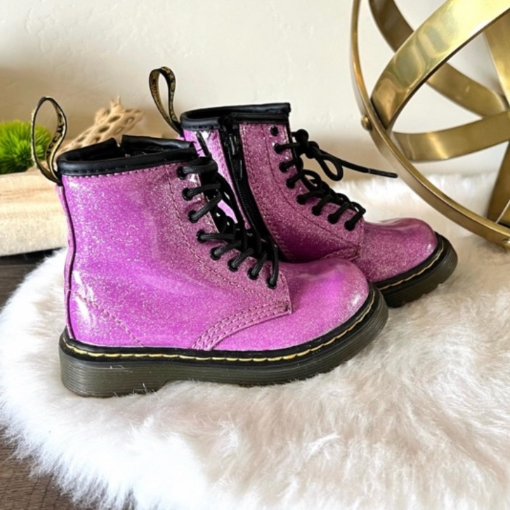 💕 NEW Dr Marten’s Toddler Child Pink Glitter Boots Sz 10 - Picture 2 of 7